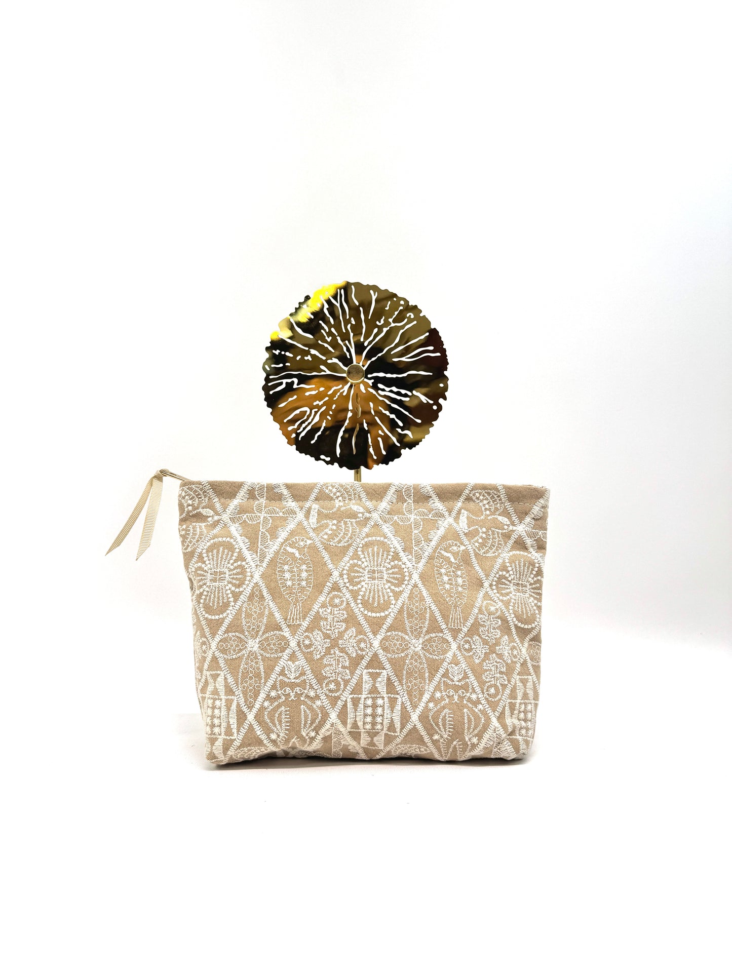 GROSSE TROUSSE BOHÈME EN TOILE BRODÉE MOTIFS TRADITIONNELS & ESPRIT NOMADE de