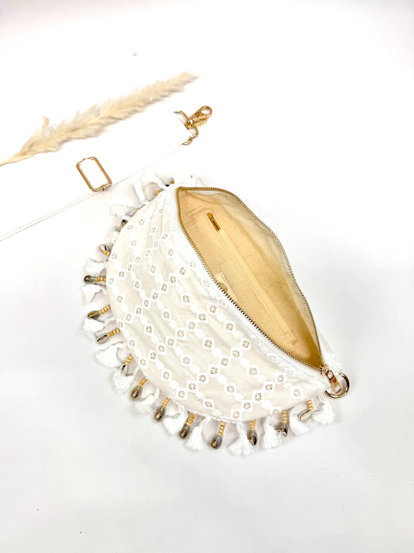 SAC BANANE BOHO EN COTON AVEC COQUILLAGES SC2613