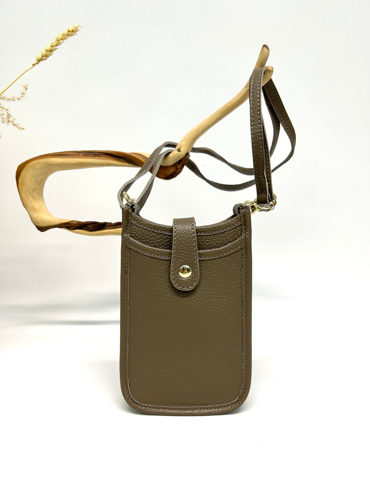 SARA TO GO ITALIAN LEATHER PHONE CASE