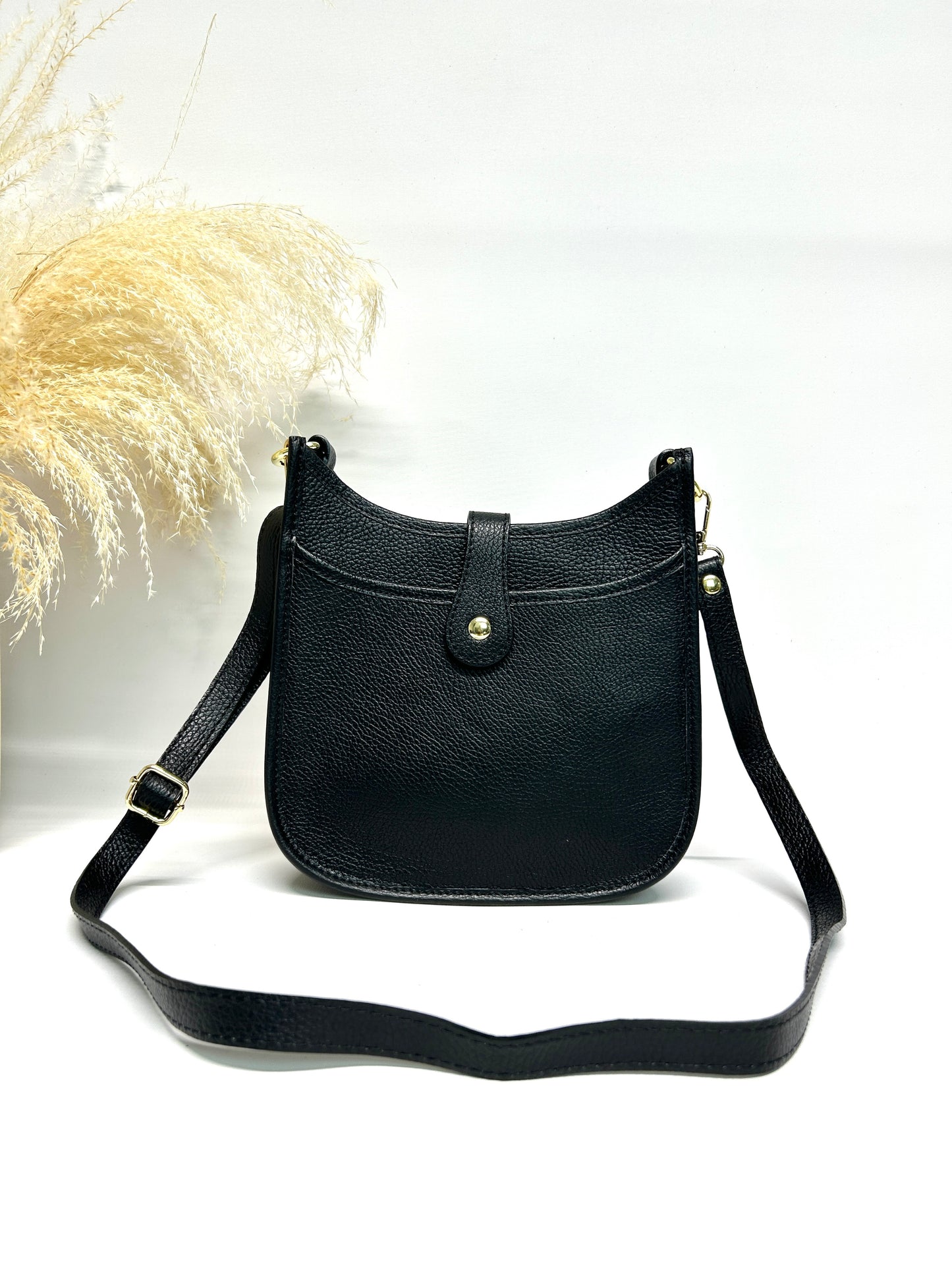 EVELYNE LEATHER SHOULDER BAG