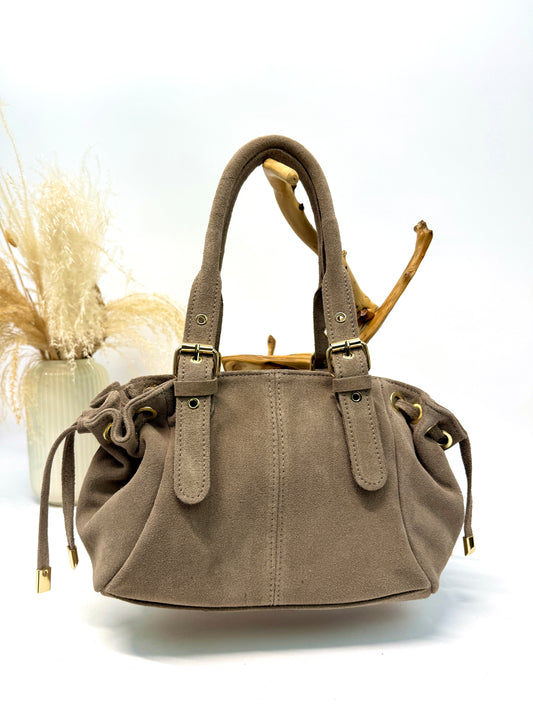 SAC EN CUIR EN CROUTE DE SUÈDE POCHE ZIPPÉES COLORIS TERRE D'HORIZON