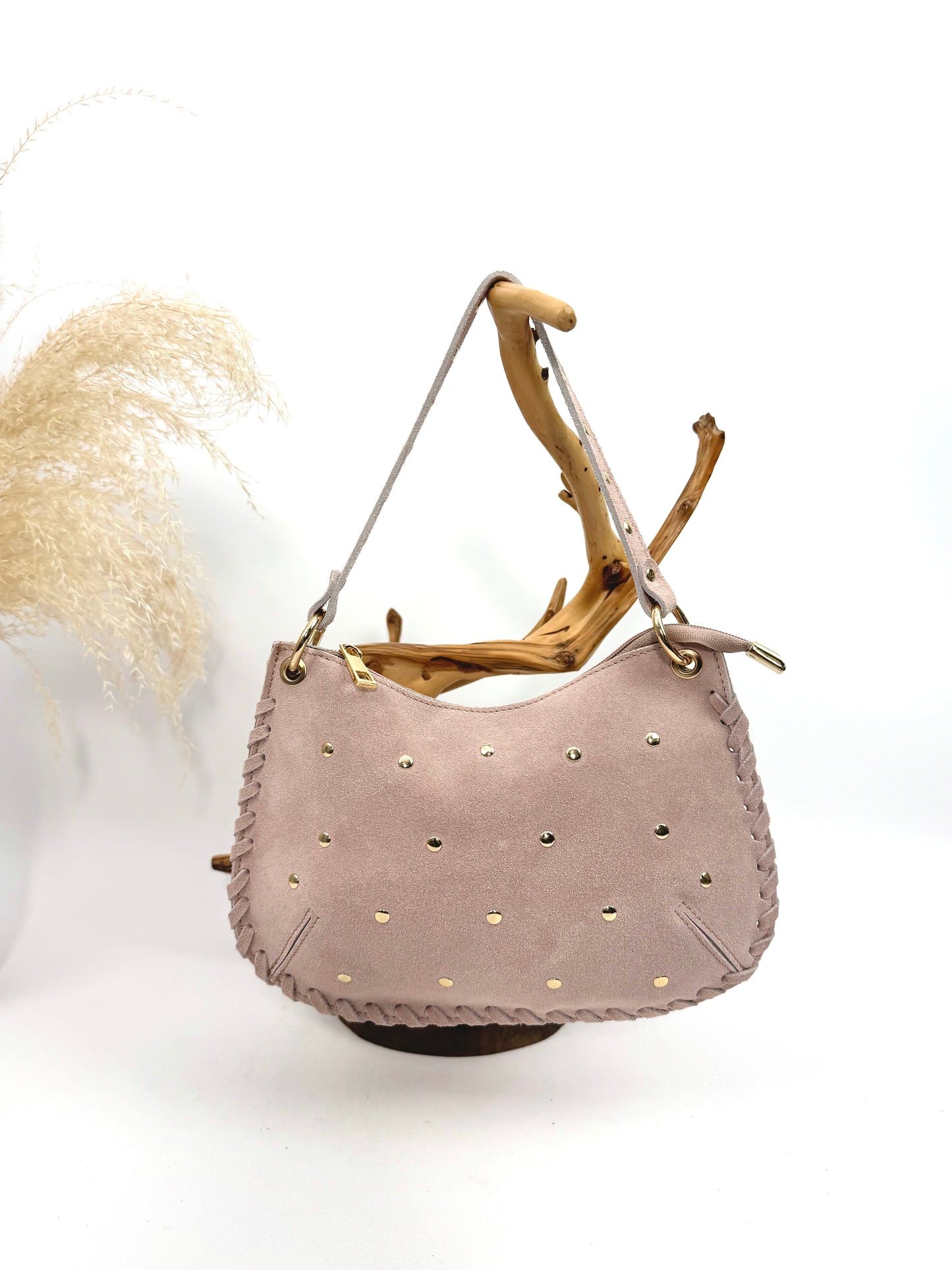 SAC EN CUIR À MAIN CLOUTÉ EN DAIM TRESSÉ  - COLLECTION CLOUS