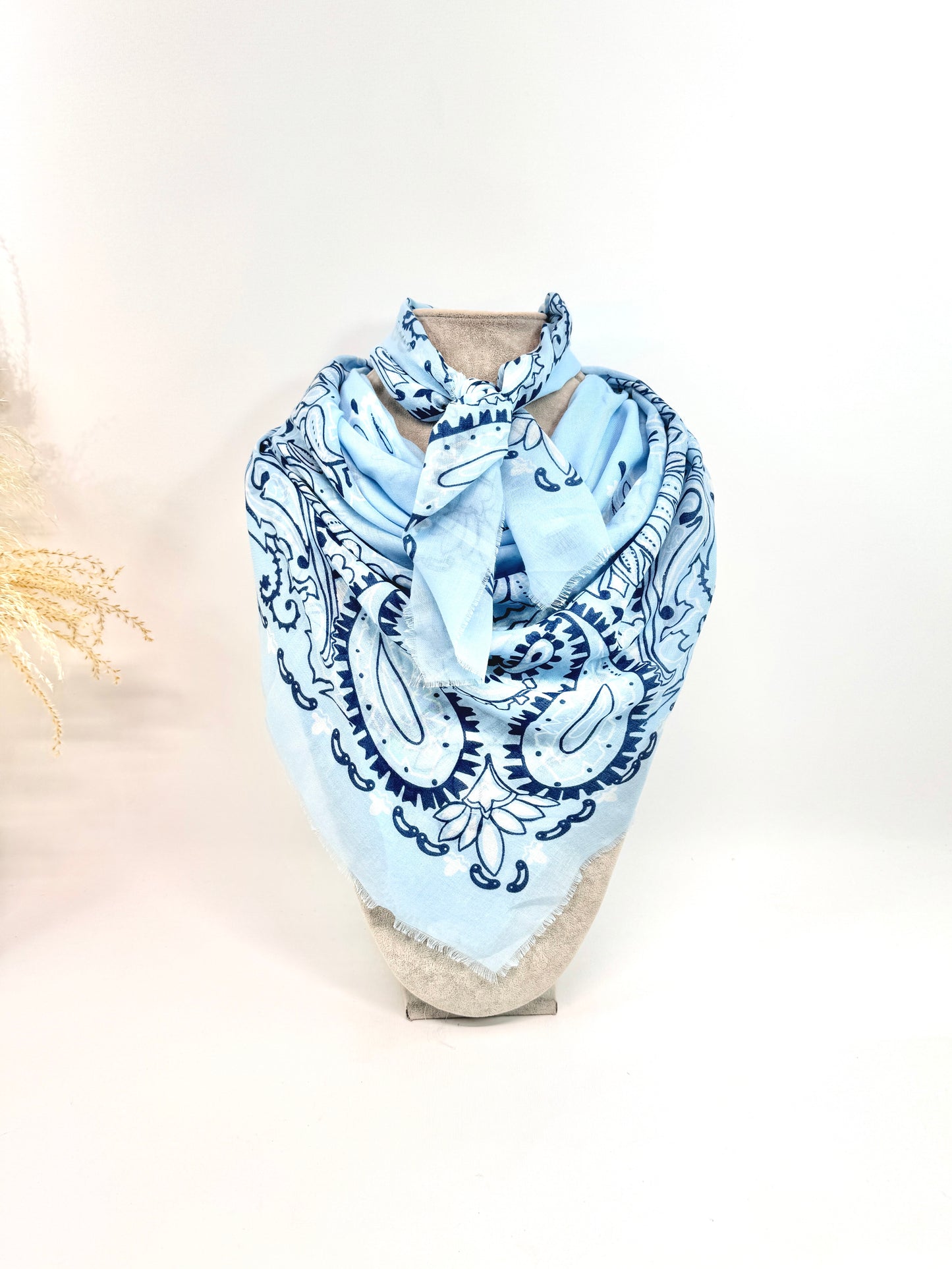 CARRÉ BANDANA FIN PRINTANIER CA26-24