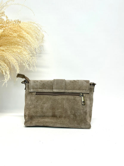 CHIC ITALIAN LEATHER RING BAG