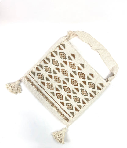 SAC CABAS HOBO BOHÈME EN COTON LIN AVEC BRODERIE ET POMPONS SC2617