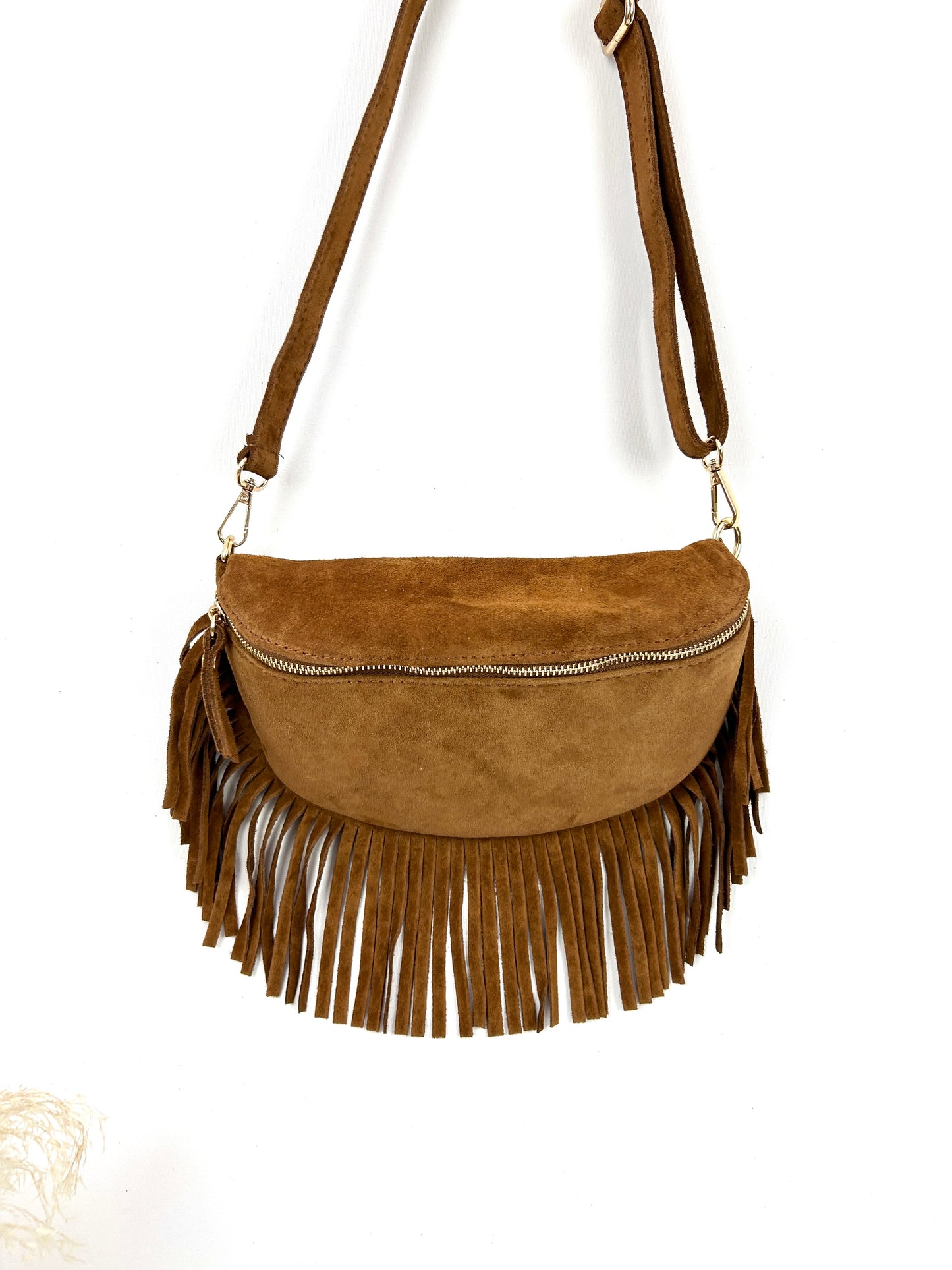 CHIC ITALIAN SUEDE LEATHER BANANA HOLSTER WITH FRINGES