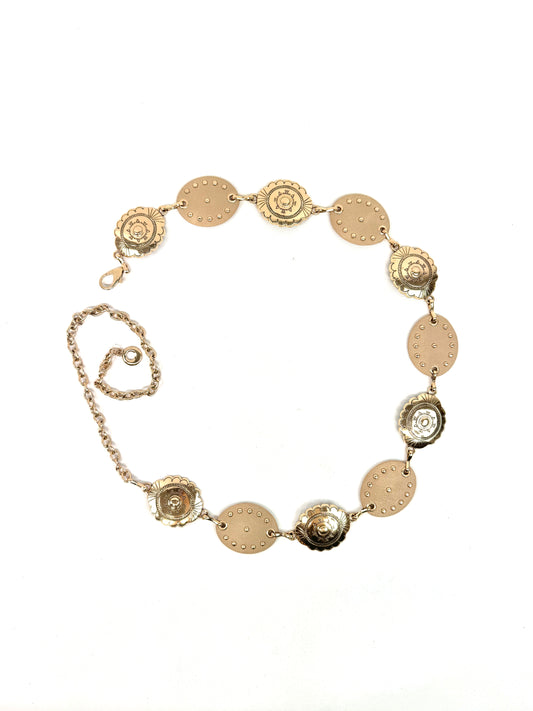 CEINTURE SYNTHÉTIQUE LARGE À ORNEMENTS MÉTALLIQUES ET BOUCLE EN FER VINTAGE 910276