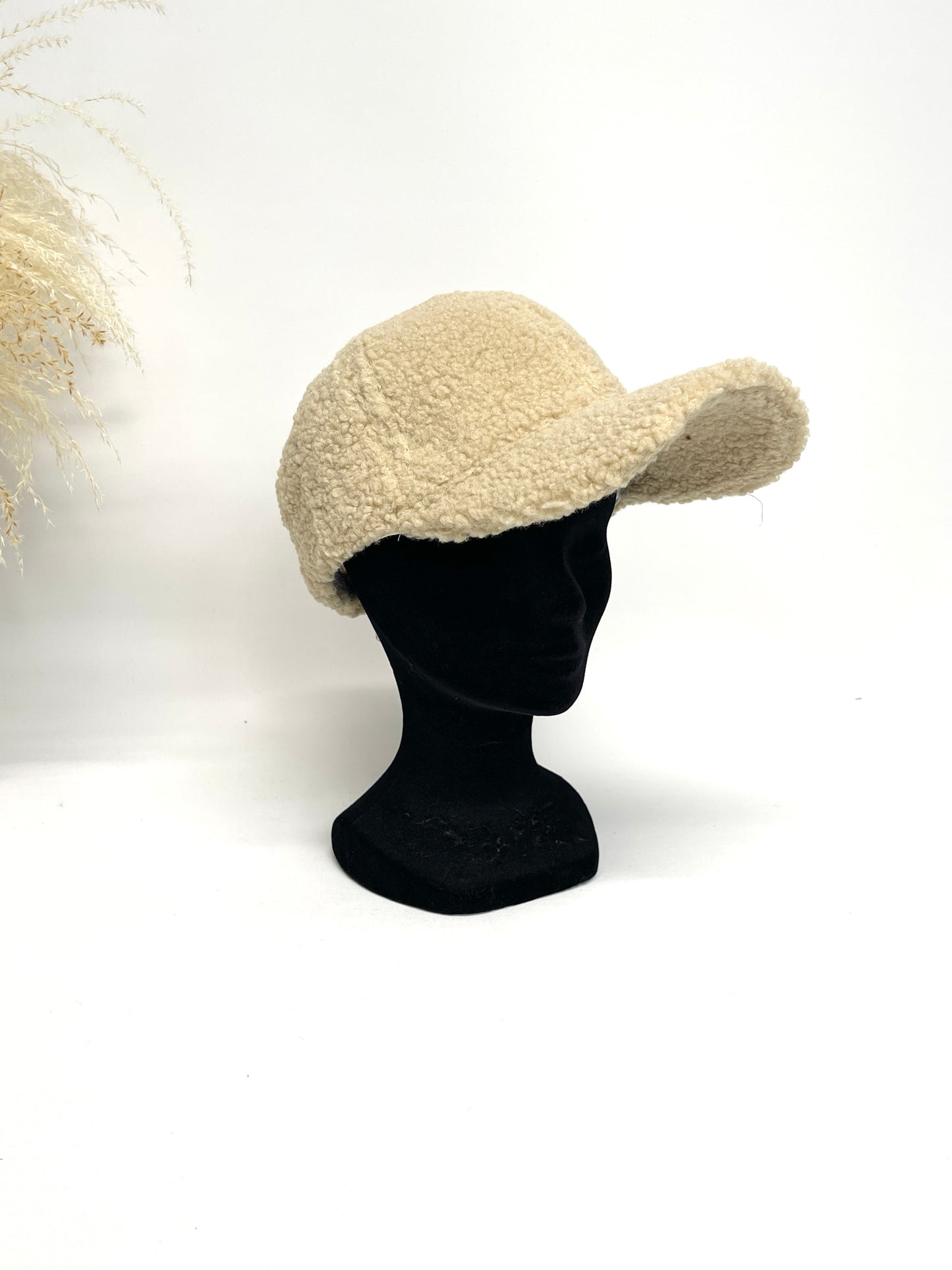 SOFT WINTER FURRY CAP CP2325