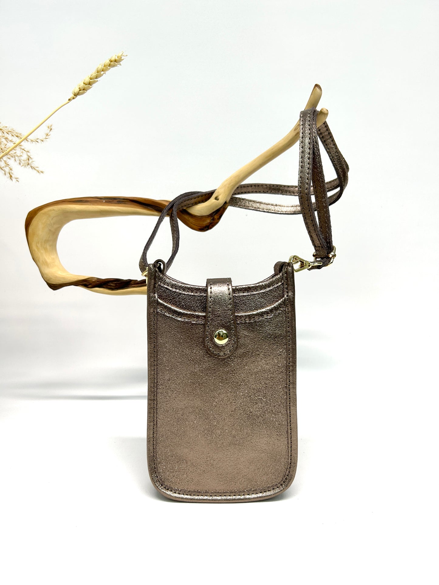 SARA TO GO ITALIAN LEATHER PHONE CASE