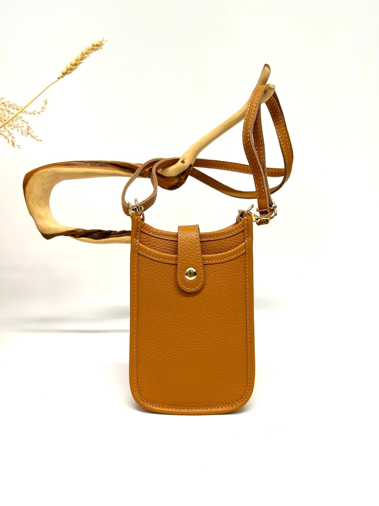 SARA TO GO ITALIAN LEATHER PHONE CASE